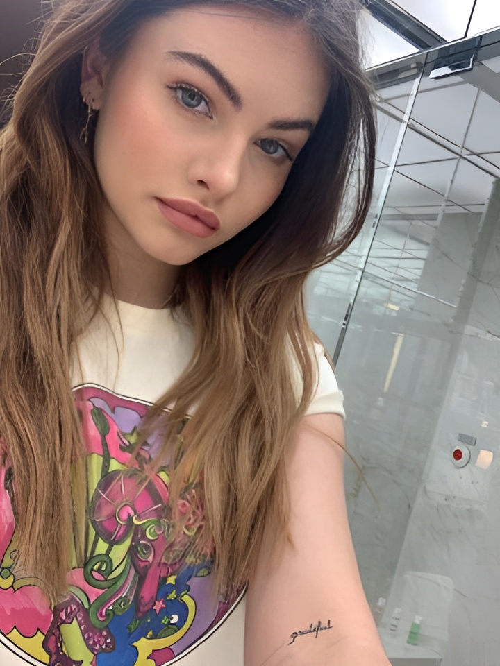 Ева привлекальеная девушка из Кумертау цена от 5000 руб