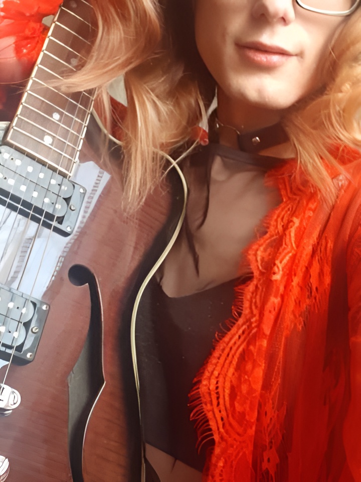 Индивидуалка Софа, доступна для личного знакомства от 2000 руб