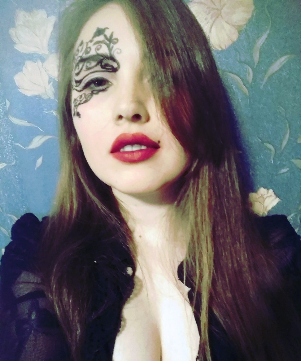 Лизонька привлекальеная девушка из Кумертау цена от 3000 руб