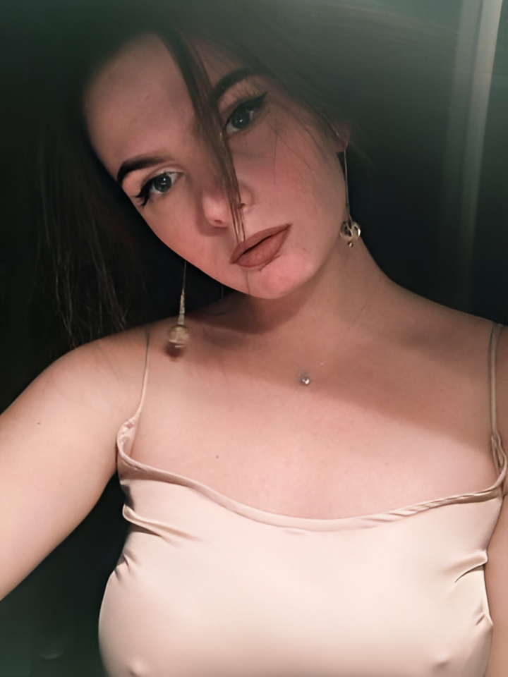 Индивидуалка Надюша, доступна для личного знакомства от 4000 руб