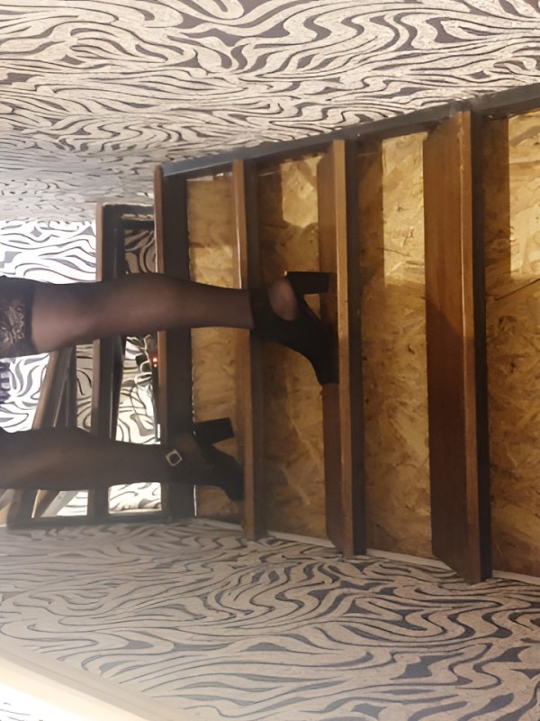 Майя привлекательная девушка из Кумертау цена от 10000 руб