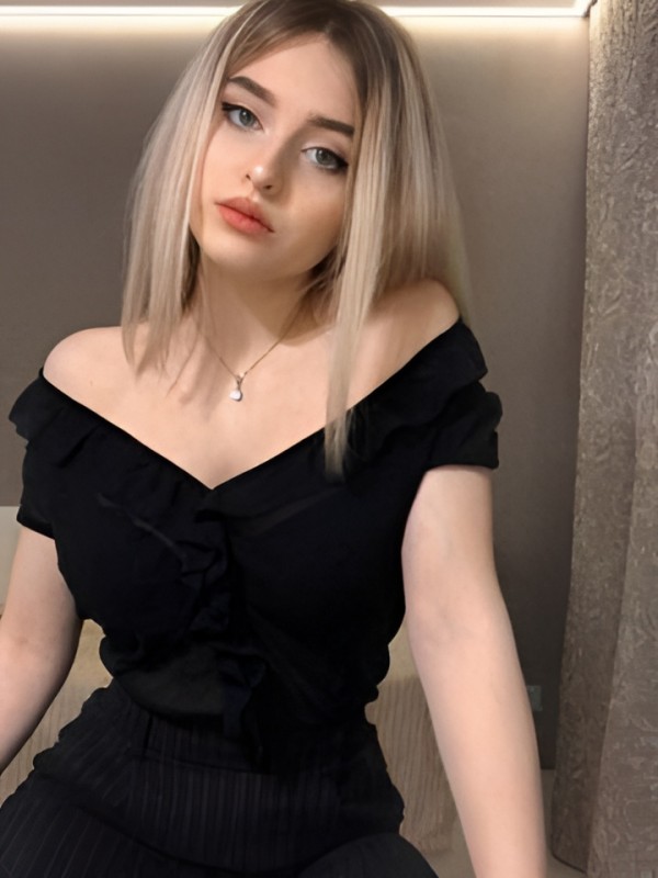 Владислава привлекательная девушка из Кумертау цена от 10000 руб