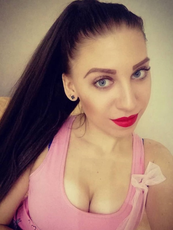 Лана привлекательная девушка из Кумертау цена от 3500 руб