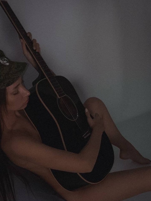 Клеопатра привлекательная девушка из Кумертау цена от 7000 руб